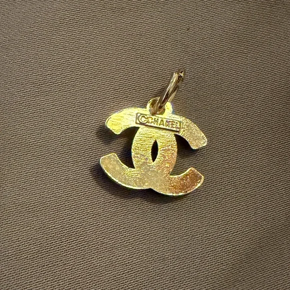 Chanel Zipper Pull - Picture 2 of 2